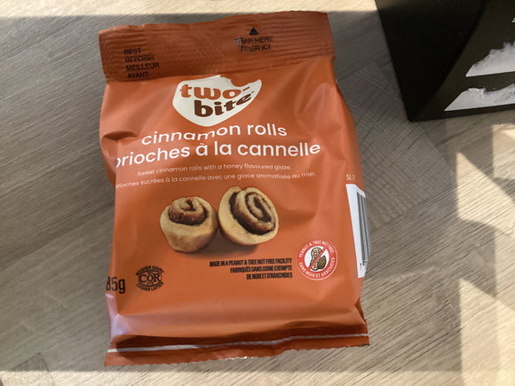 Two Bite cinnamon rolls 85g